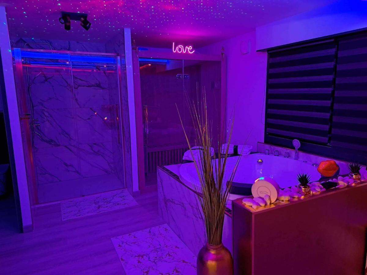 L'Aurore suite de charme, clim jacuzzi, sauna, piscine chauffée cuisine... Carpentras Extérieur photo