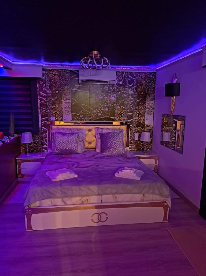 L'Aurore suite de charme, clim jacuzzi, sauna, piscine chauffée cuisine... Carpentras Extérieur photo