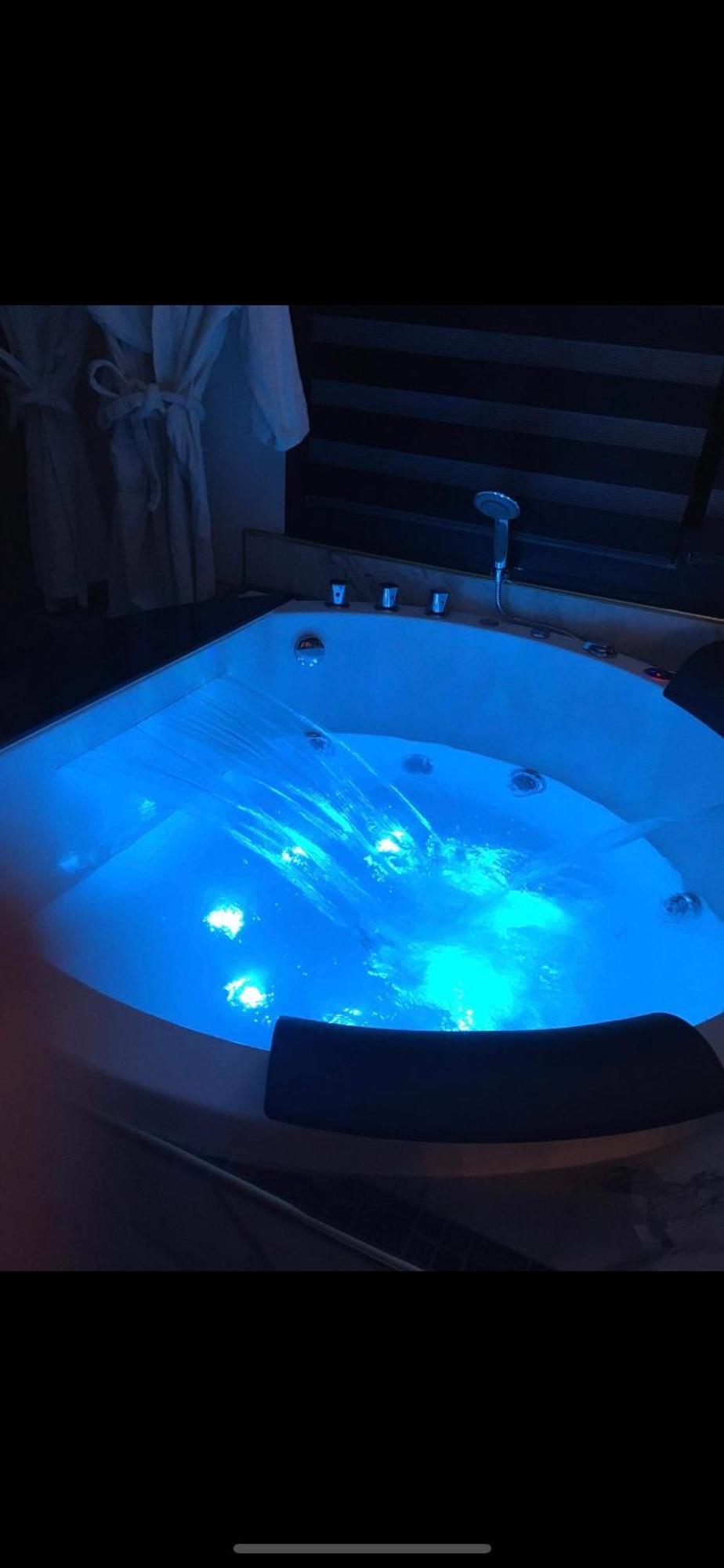L'Aurore suite de charme, clim jacuzzi, sauna, piscine chauffée cuisine... Carpentras Extérieur photo